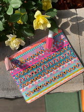 Load image into Gallery viewer, Tulum Envelope Bag
